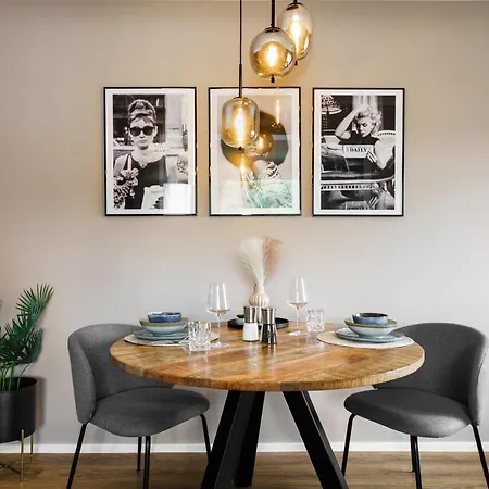 Staytona Parkplatz Balkon Wlan Apartament Taunusstein